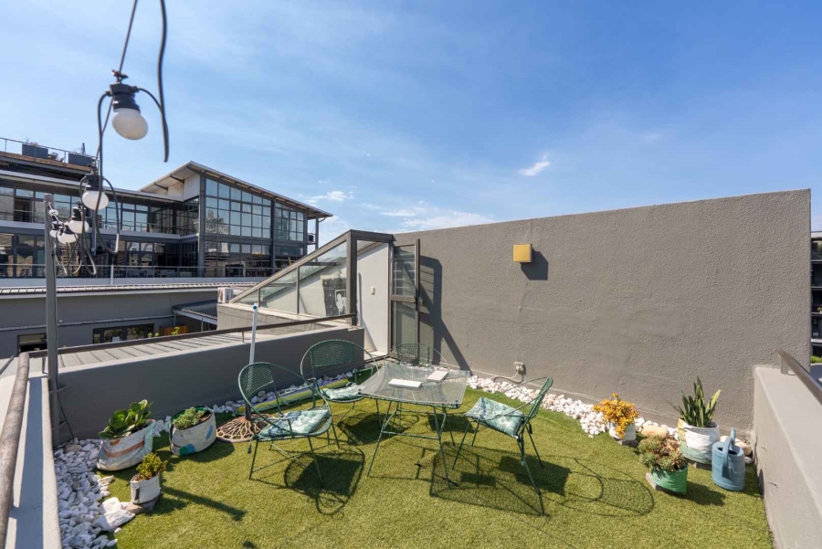 2 Bedroom Property for Sale in Green Point Western Cape